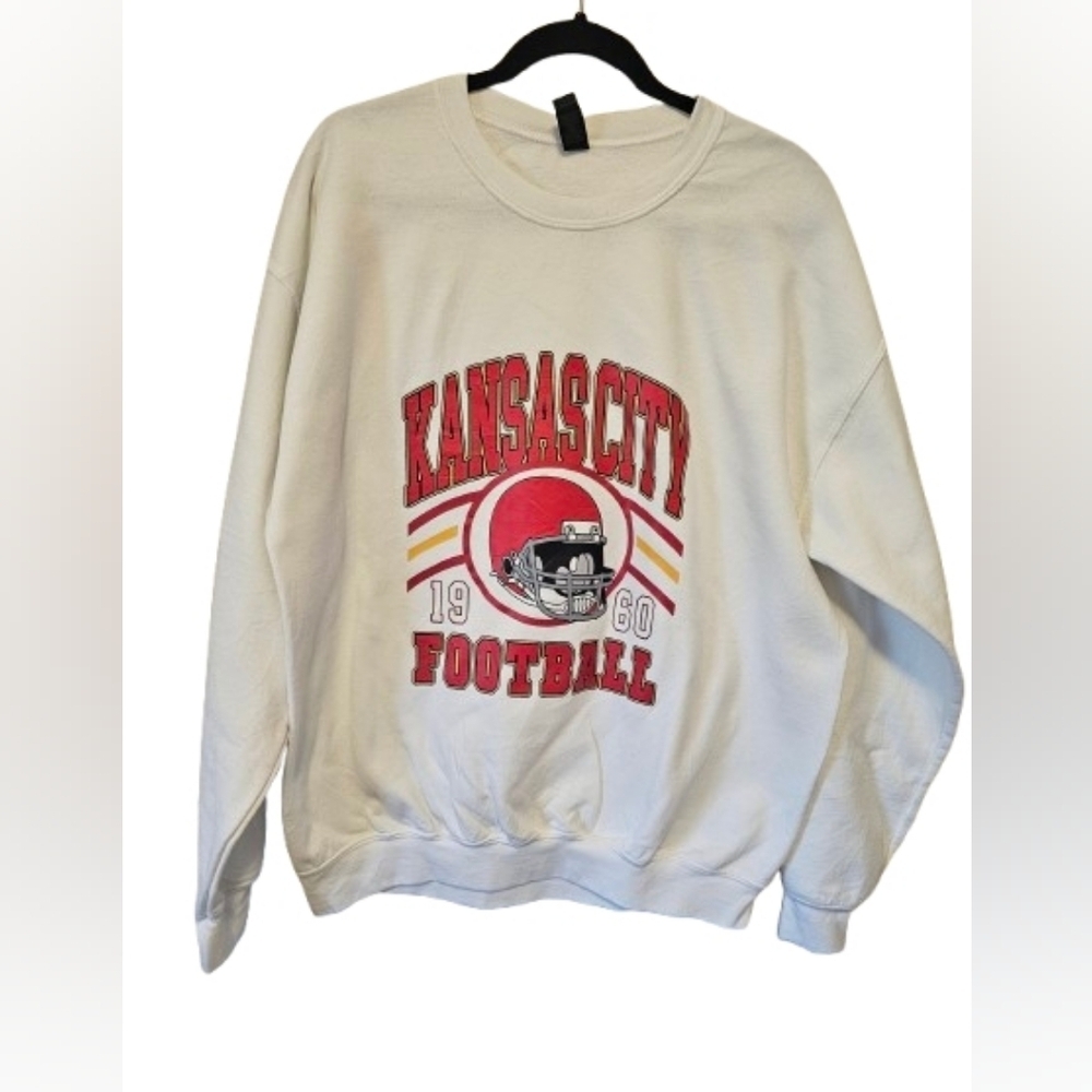 Gildan White Kansas City Chiefs Football Graphic Sweatshirt Size Large